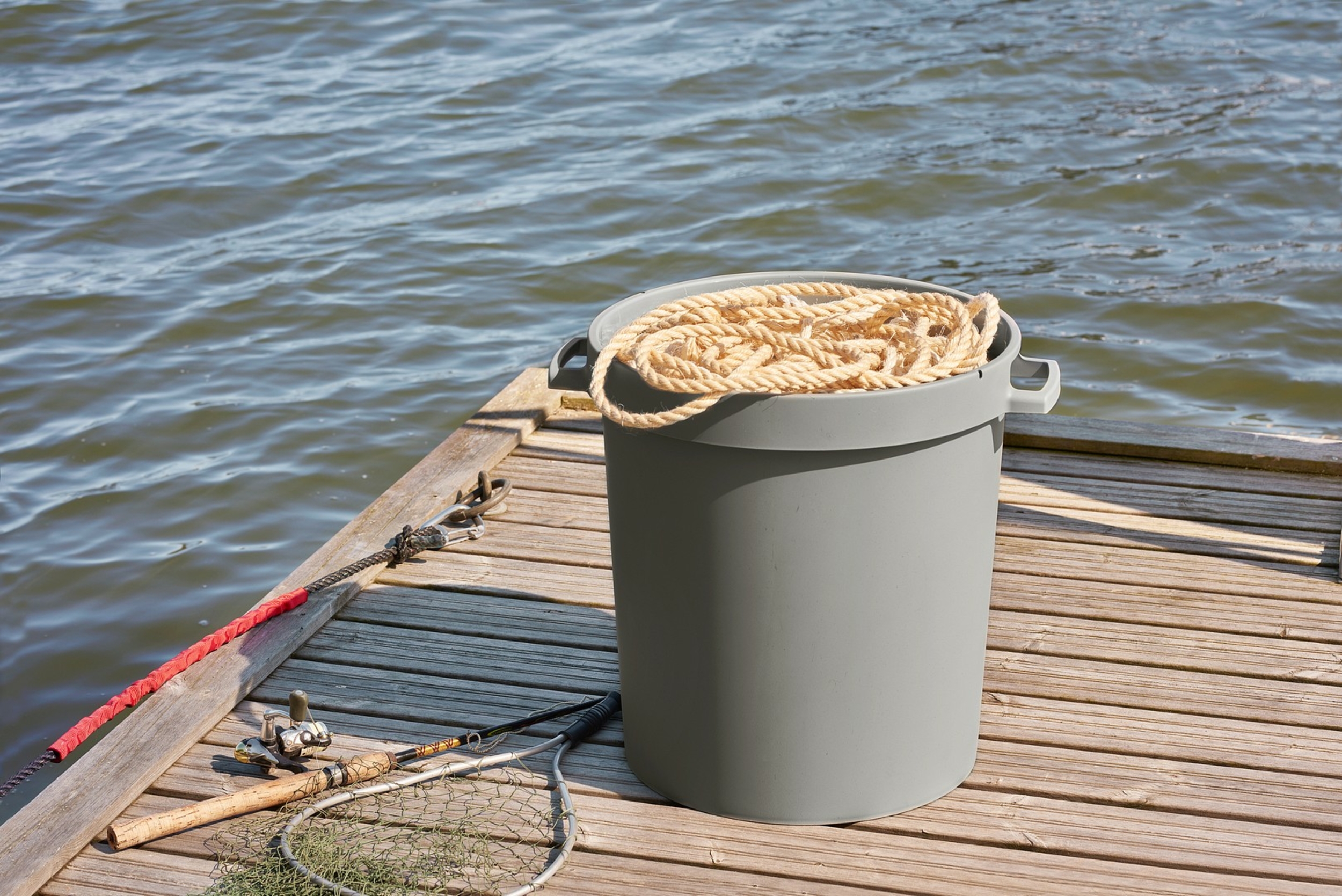 Tunnor av återvunnen plast